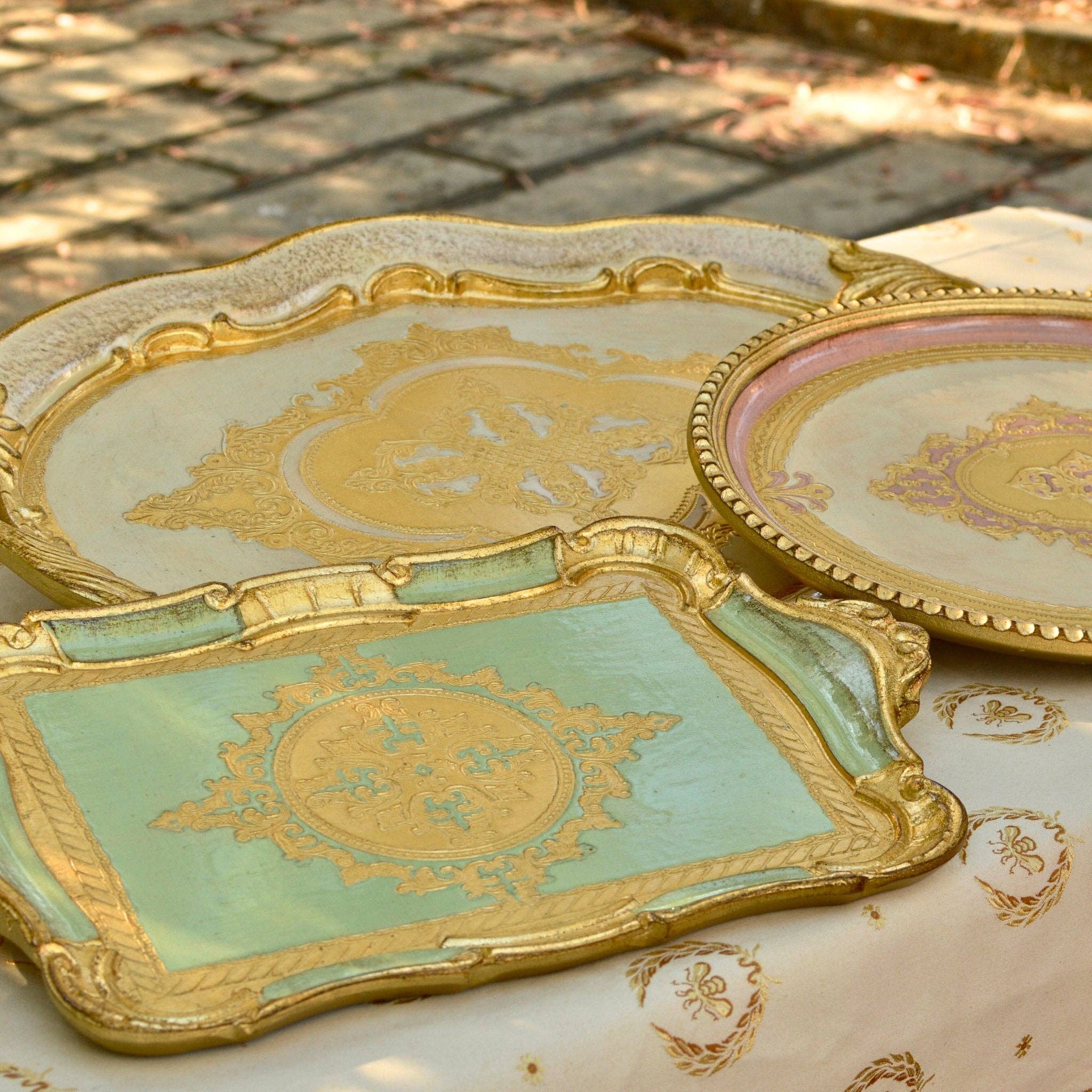 Florentine Carved Rectangle Tray with Handles, M or L, Made in Italy: Cappuccino / Medium