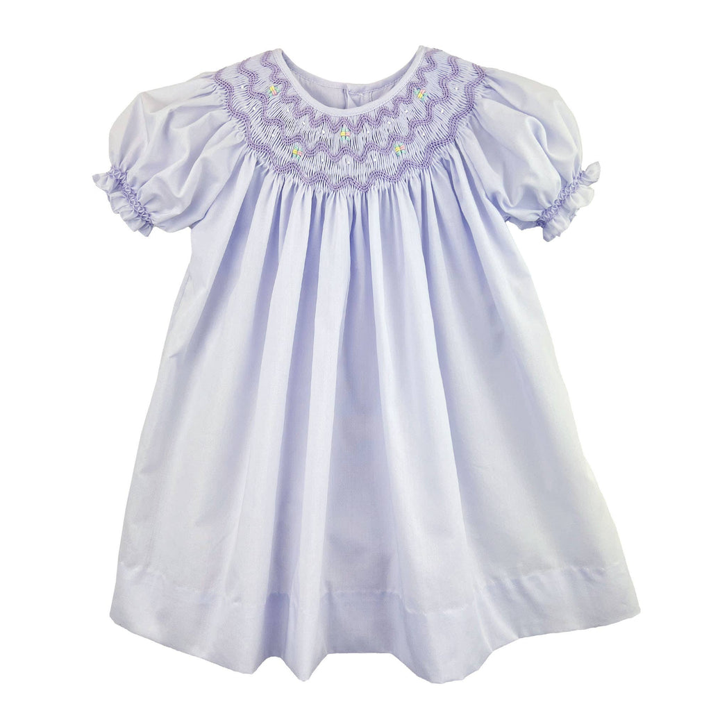 Daygown with Wave Smocking: White / Newborn
