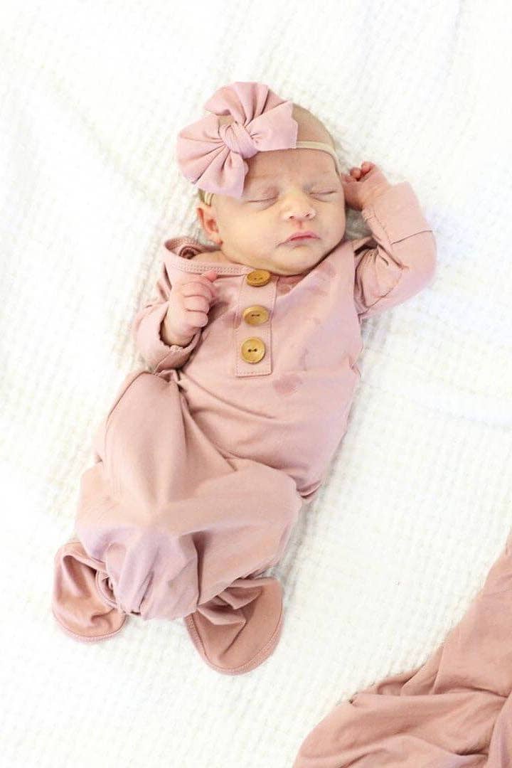 Solid Mauve Bamboo Baby Knot Gown & Hat: Newborn / 7-14lbs+