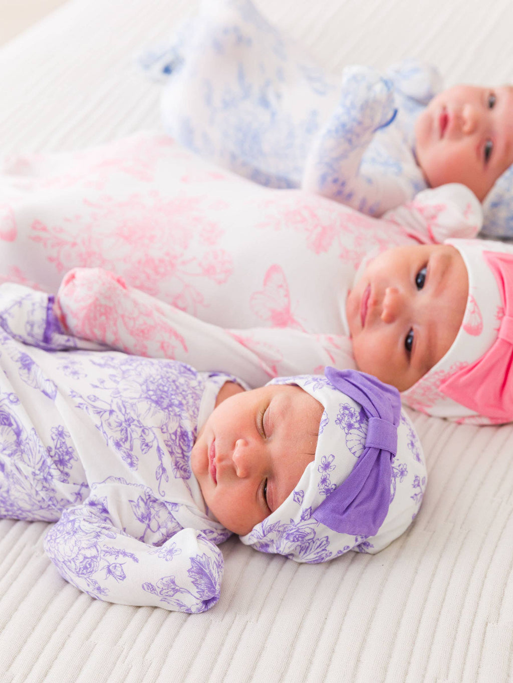 SoftSnooze™ Baby Girls Bamboo Viscose Wisteria Purple Butterfly Garden Toile Ruffle Knotted Sleep Gown & Bow Hat Set: Purple / Newborn-3m