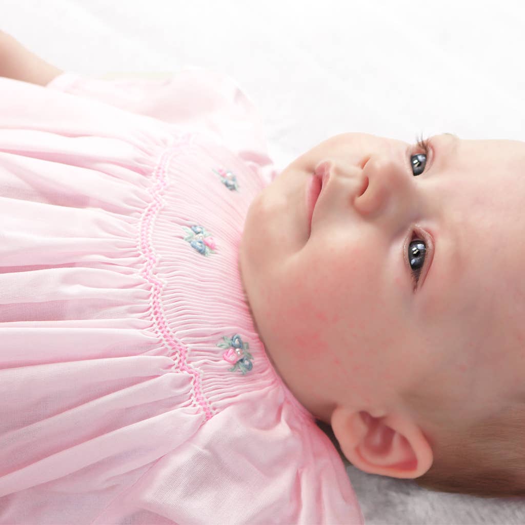 Bubble with Novelty Smocking: White / Newborn