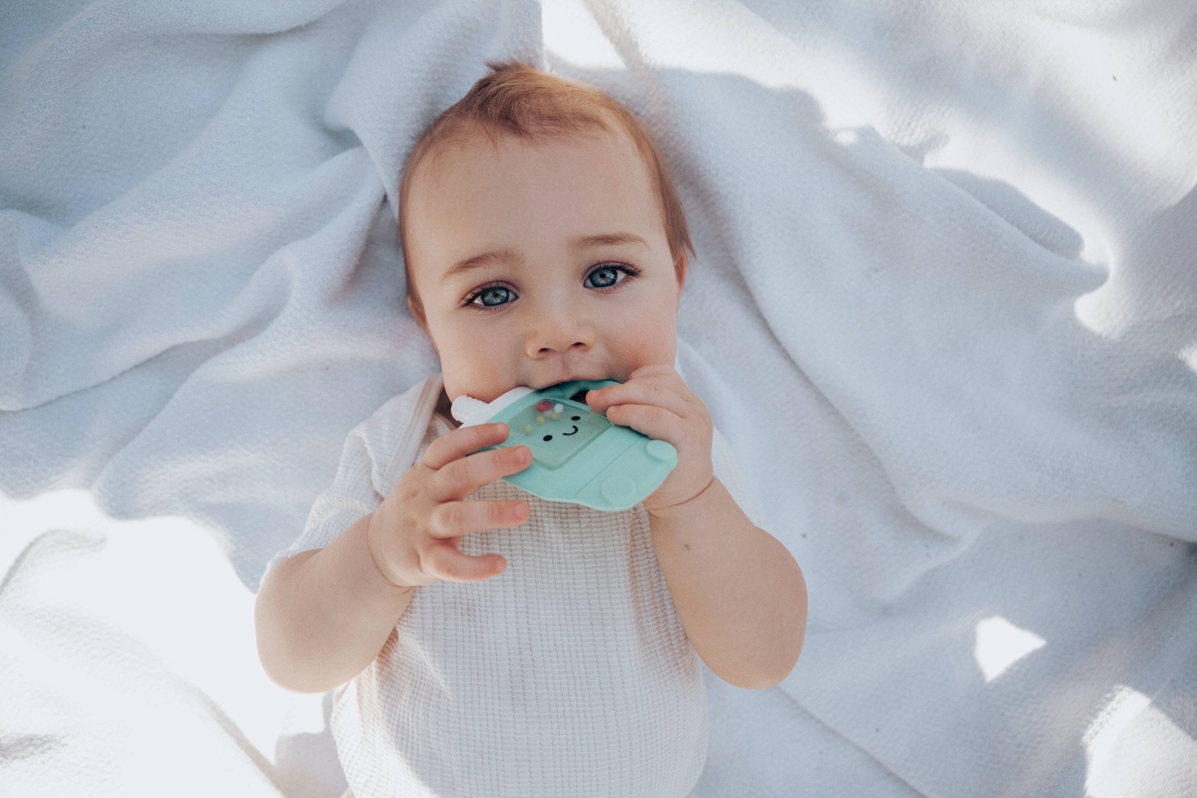 Sweetie Shake Plus™ - Teething + Rattle Toy: Tumbler