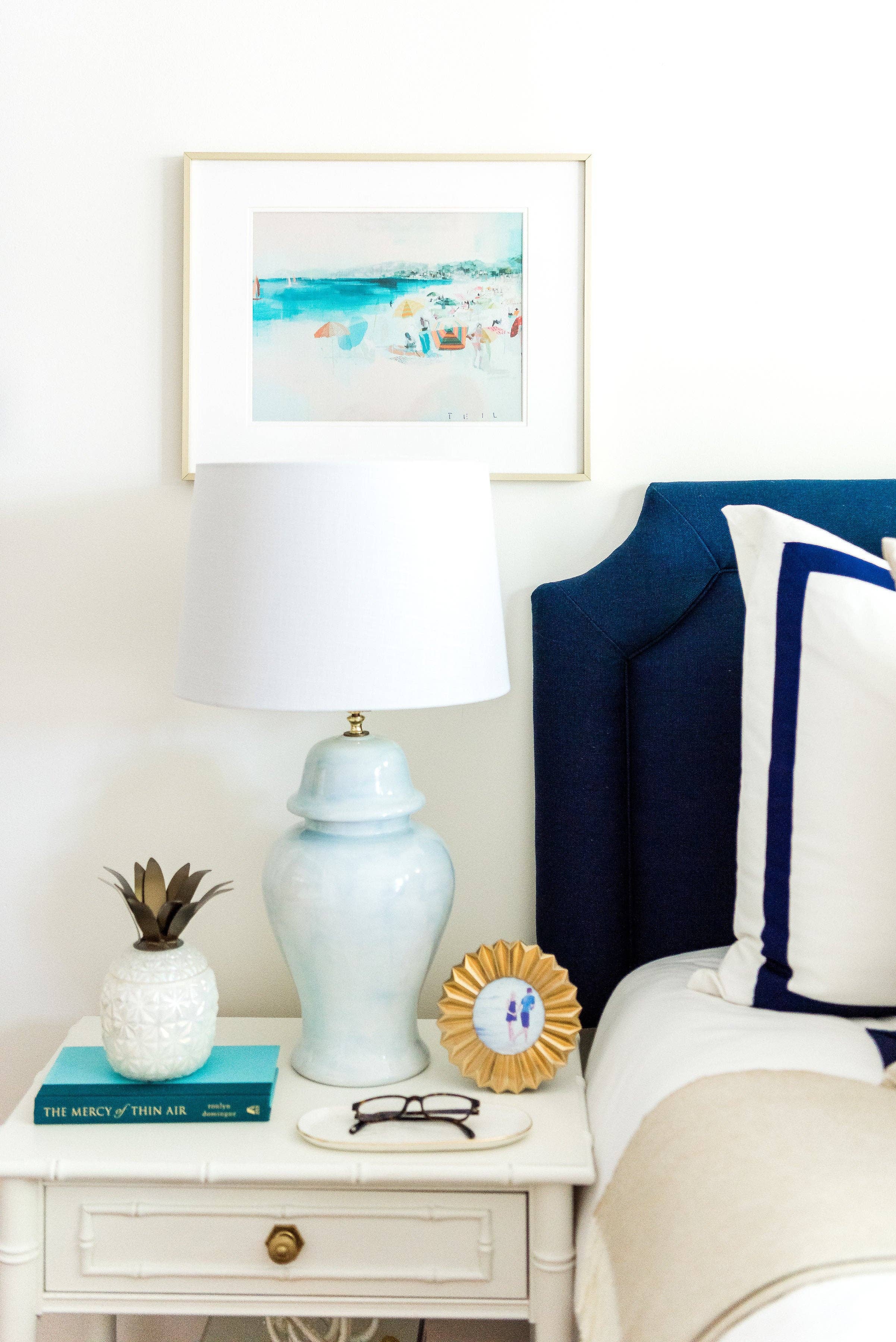 Hydrangea Light Blue Ginger Jar Lamp: Large