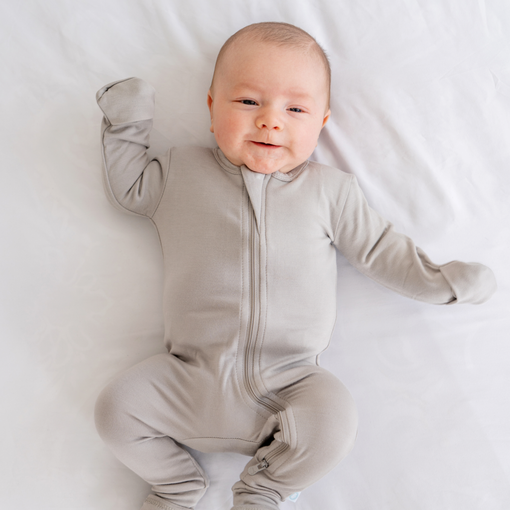 Baby Bamboo Pajamas w/ DreamCuffs™: Grey Star / 6 - 9 Months