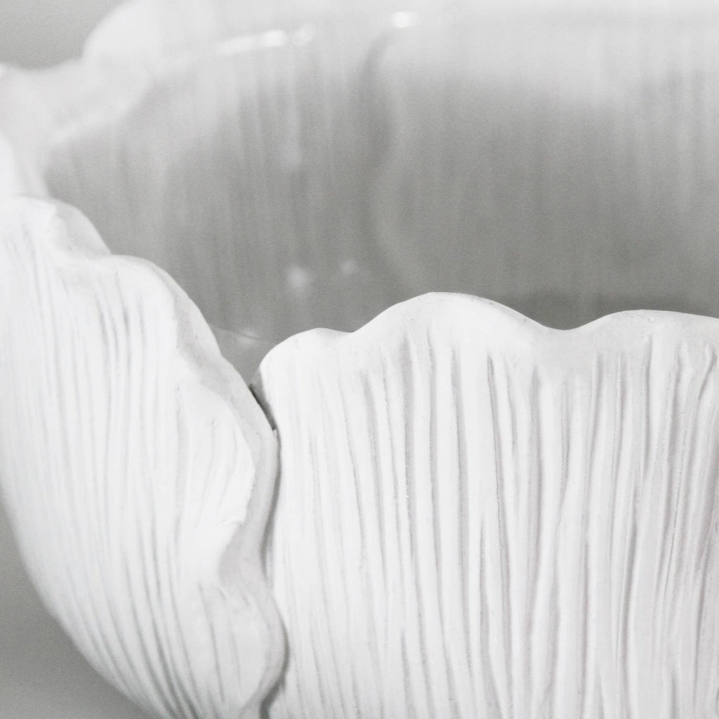 Leaf Reverie Planter - Large: White / H-7" | D-14"