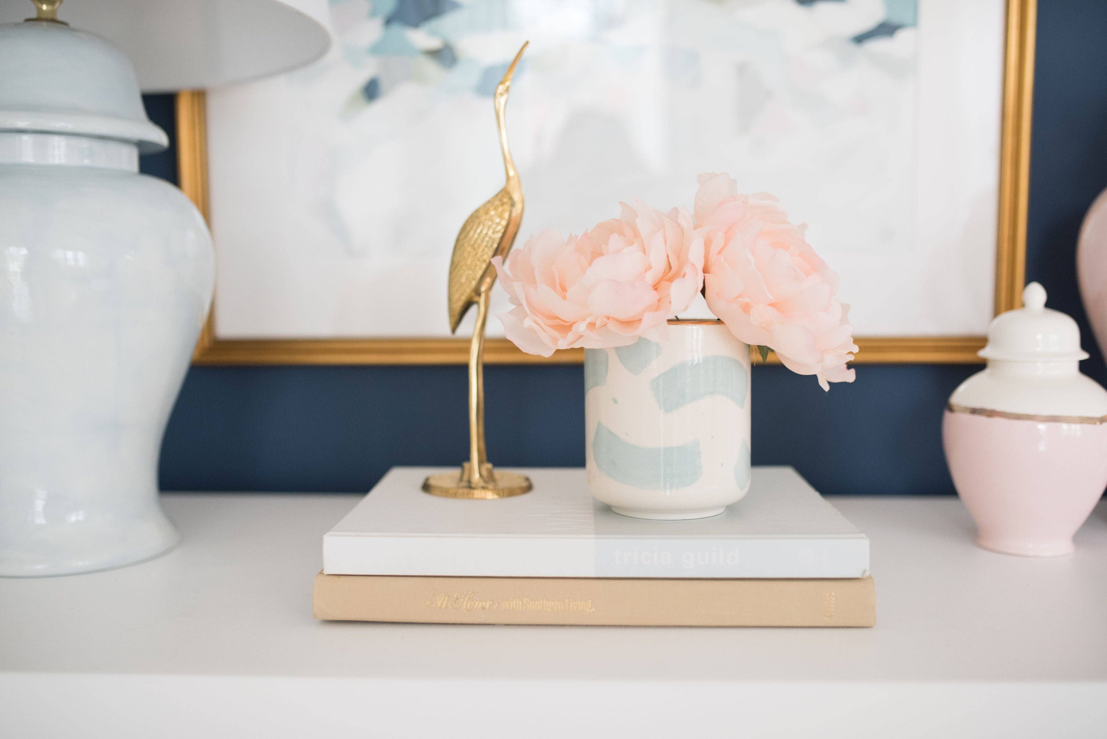 Hydrangea Light Blue Ginger Jar Lamp: Medium