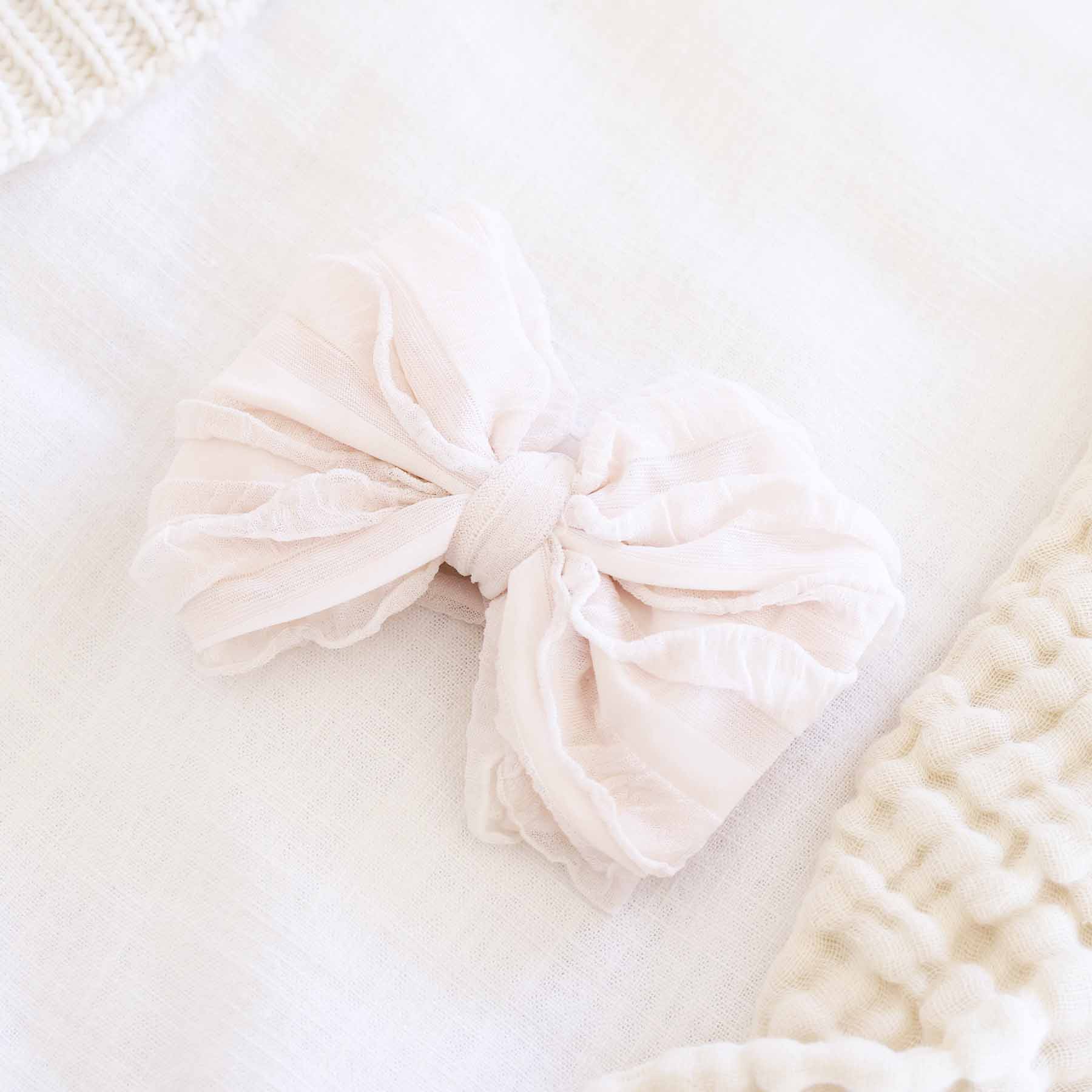 Large Ruffle Knit Bow | Purples: Amethyst