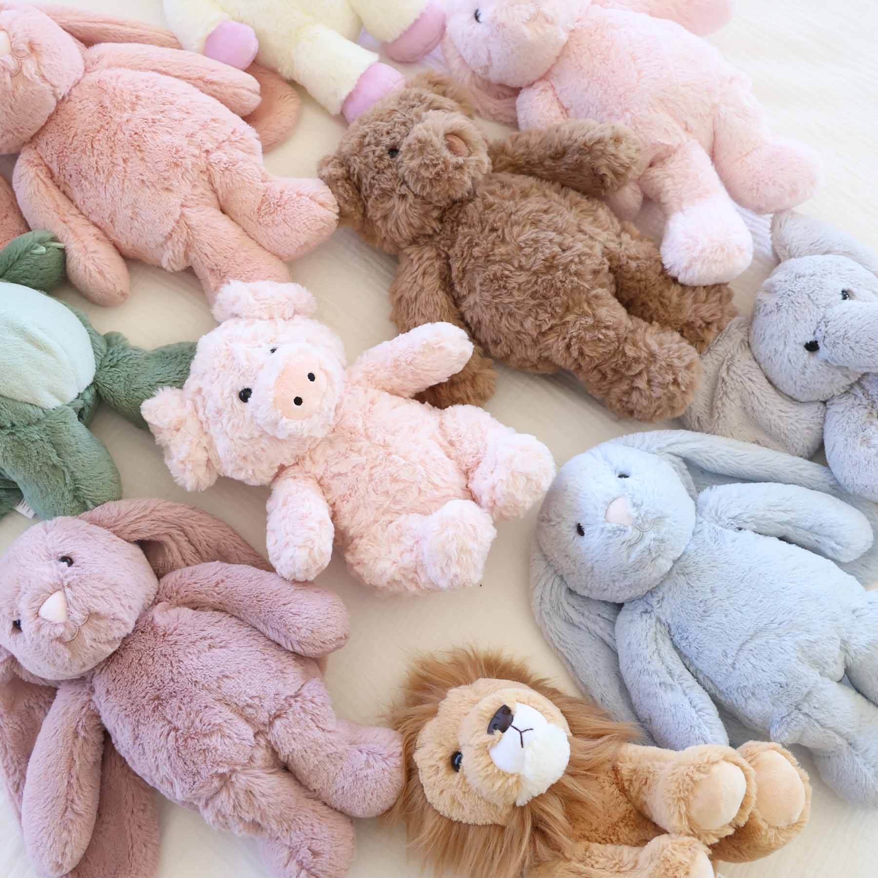 Large Cuddle Plush Friends | Piper Pig