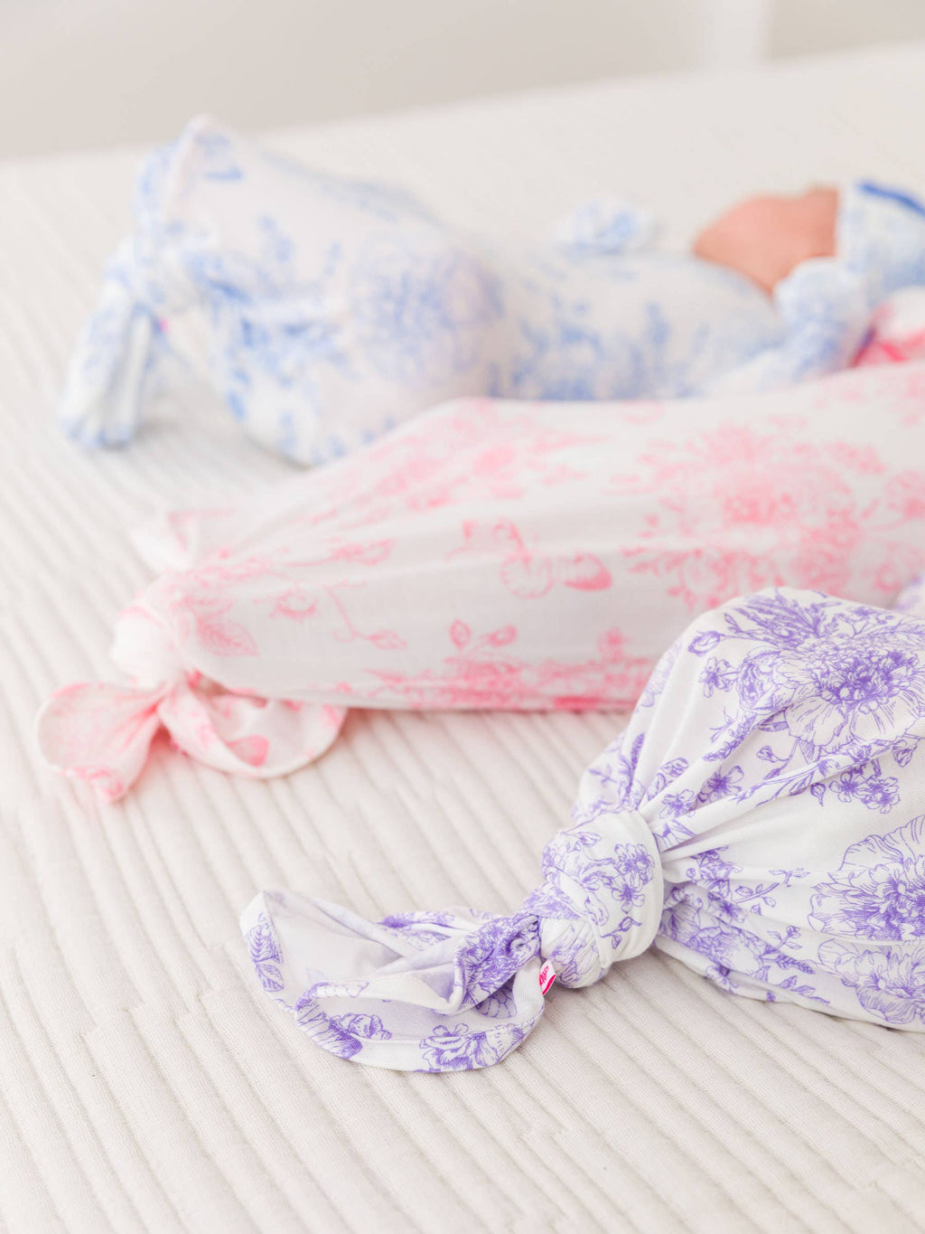 SoftSnooze™ Baby Girls Bamboo Viscose Periwinkle Butterfly Garden Ruffle Knotted Sleep Gown & Bow Hat Set: Blue / Newborn-3m