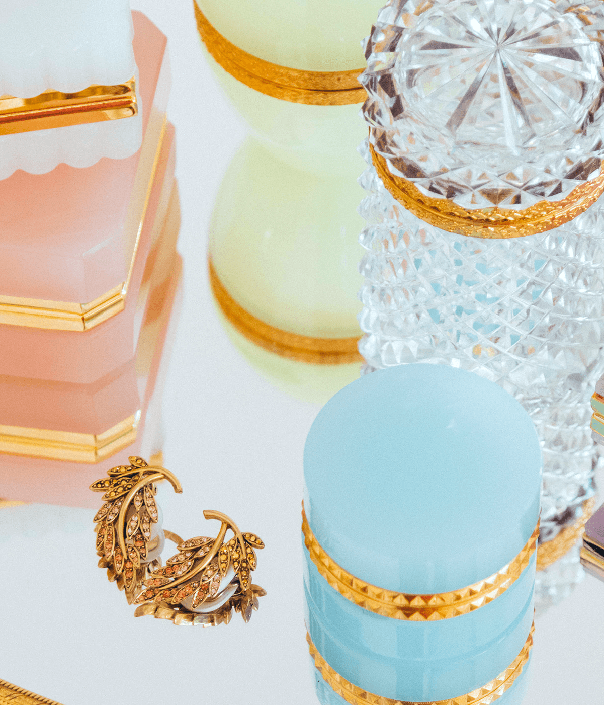Small Round Aqua Opaline Glass Box: Aqua