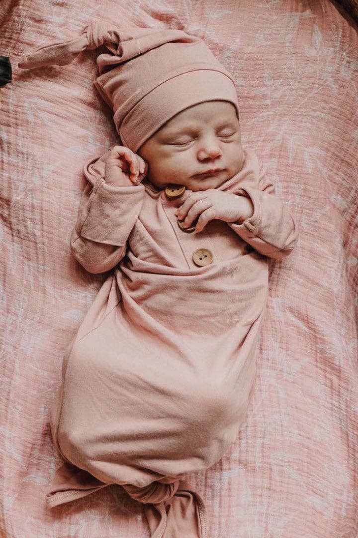 Solid Mauve Bamboo Baby Knot Gown & Hat: Newborn / 7-14lbs+