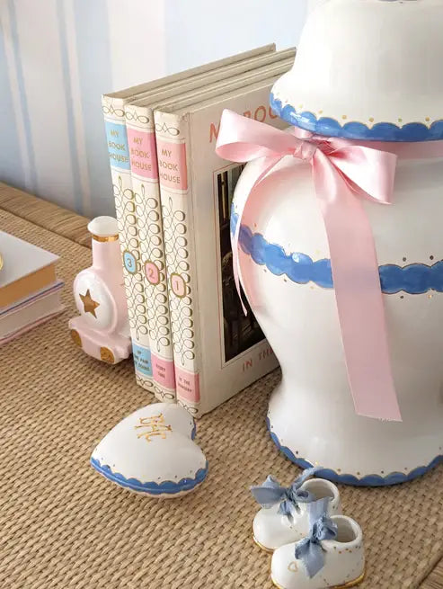 Scallop Ginger Jars in French Blue: Medium
