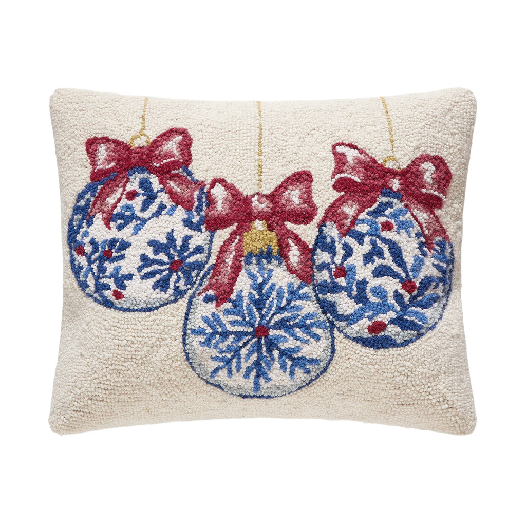 Chinoiserie Ornaments Hook Pillow